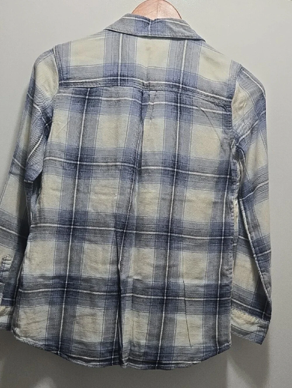 GAP Blue and White Plaid Button-Down Shirt